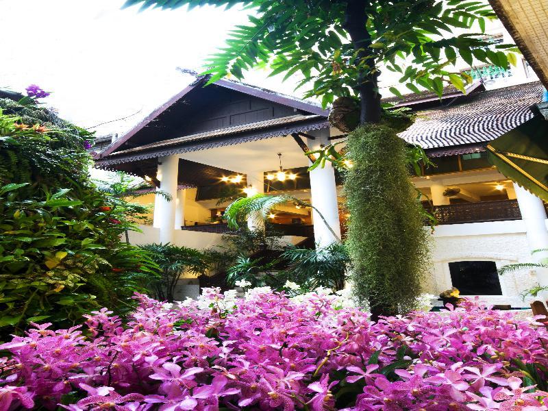 The Tarntawan Hotel Surawong Bangkok Exterior photo